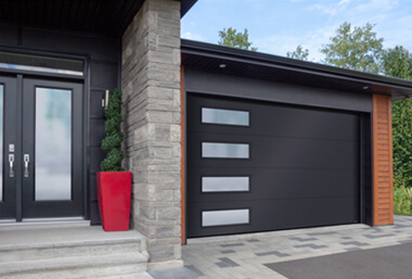 Standard+ Uni, 14' x 8', Noir, fenestration Harmonie gauche avec verre Soft